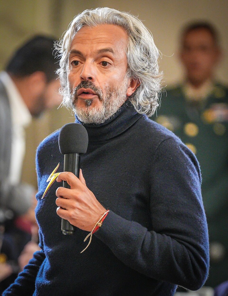 Juan Daniel Oviedo speaker en toma de decisiones en incertidumbre